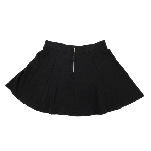 H&M Divided Black Flared Mini Skirt Size L Women’s - Picture 4 of 5